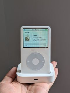 Apple iPod Classic 60GB Vintage White 5th Gen 2005, Audio
