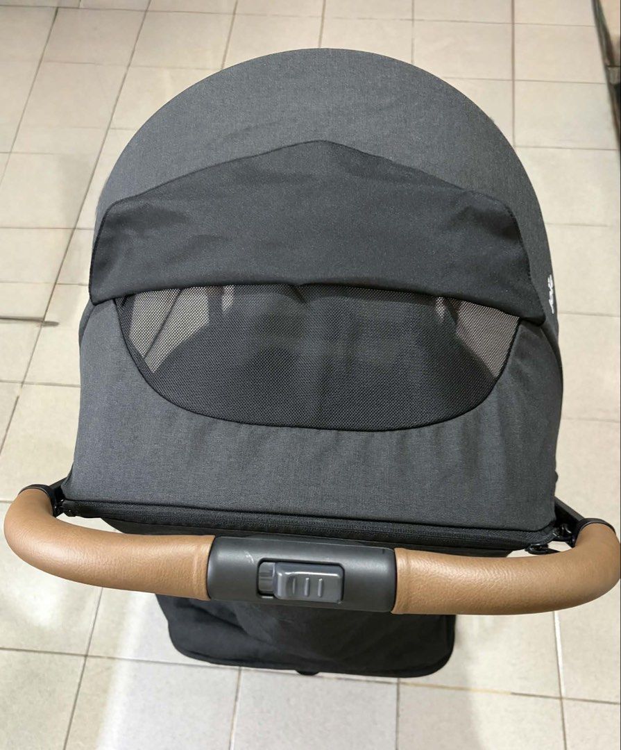Joie Pact Lite Stroller (Category: Strollers) located in Makati City. Submitted by jioannguison (Listing ID 1437757709, Image 3). Description: FS: Joie Pact Pro Stroller Cycle Compact and Lightweight P10,500 nego RFS: hindi nagagamit ayaw ni baby humiga Location: Makati.