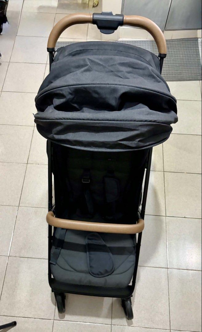 Joie Pact Lite Stroller (Category: Strollers) located in Makati City. Submitted by jioannguison (Listing ID 1437757709, Image 1). Description: FS: Joie Pact Pro Stroller Cycle Compact and Lightweight P10,500 nego RFS: hindi nagagamit ayaw ni baby humiga Location: Makati.