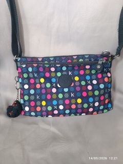 (Category: ) located in . Submitted by cherrys.preloved (Listing ID 1437792453, Image 1). Description: .