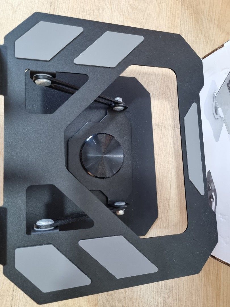 Laptop Stand454018441350359043