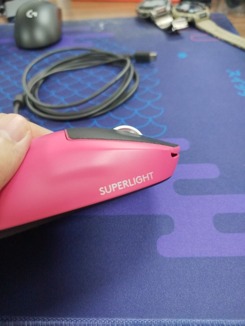 Logitech G PRO X SUPERLIGHT V2 /60g/44k DPI /Lightforce MAGENTA (Category: Mouse & Mousepads) located in Quezon City. Submitted by calibre027 (Listing ID 1437810923, Image 3). Description: Logitech G PRO X SUPERLIGHT V2 /60g/44k DPI /Lightforce MAGENTA ✔ all working, no issue - you can test upon pickup ✔ lightforce hybrid switches ✔ SRP is around 7500 pesos 👉 Package: mouse, cable, box, and receiver only 👉 meetup - Avire Tower Proj.4, Quezon Ci
