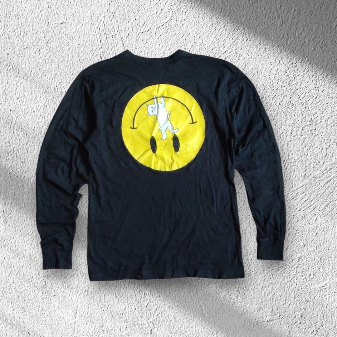 Longsleeves shirt (Category: Activewear) located in Marikina City. Submitted by kingdrel (Listing ID 1437792233, Image 2). Description: Rip N Dip Everything Wil Be Okay Longsleeves Shirt W 21 L 29 VERYGOOD CONDITION NO ISSUE COLORATE 9.5-10.