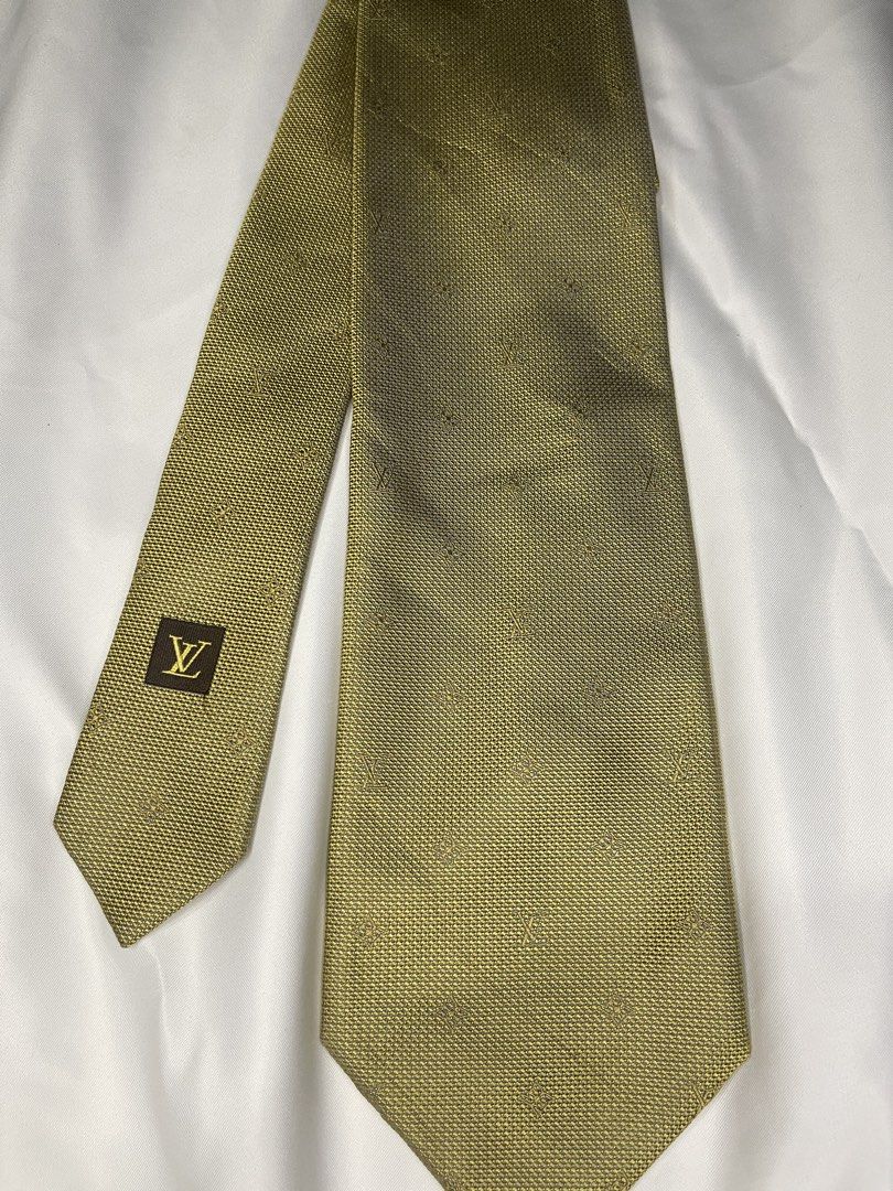 Louis Vuitton AOP Authentic Necktie (Category: Luxury Accessories) located in Santa Cruz. Submitted by hongkongmarketph (Listing ID 1437901362, Image 2). Description: Good as new Authentic .