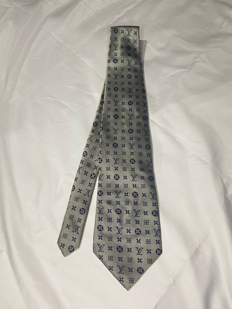Louis Vuitton AOP Authentic Neckties (Category: Luxury Accessories) located in Santa Cruz. Submitted by hongkongmarketph (Listing ID 1437901184, Image 1). Description: Good as new Authentic .