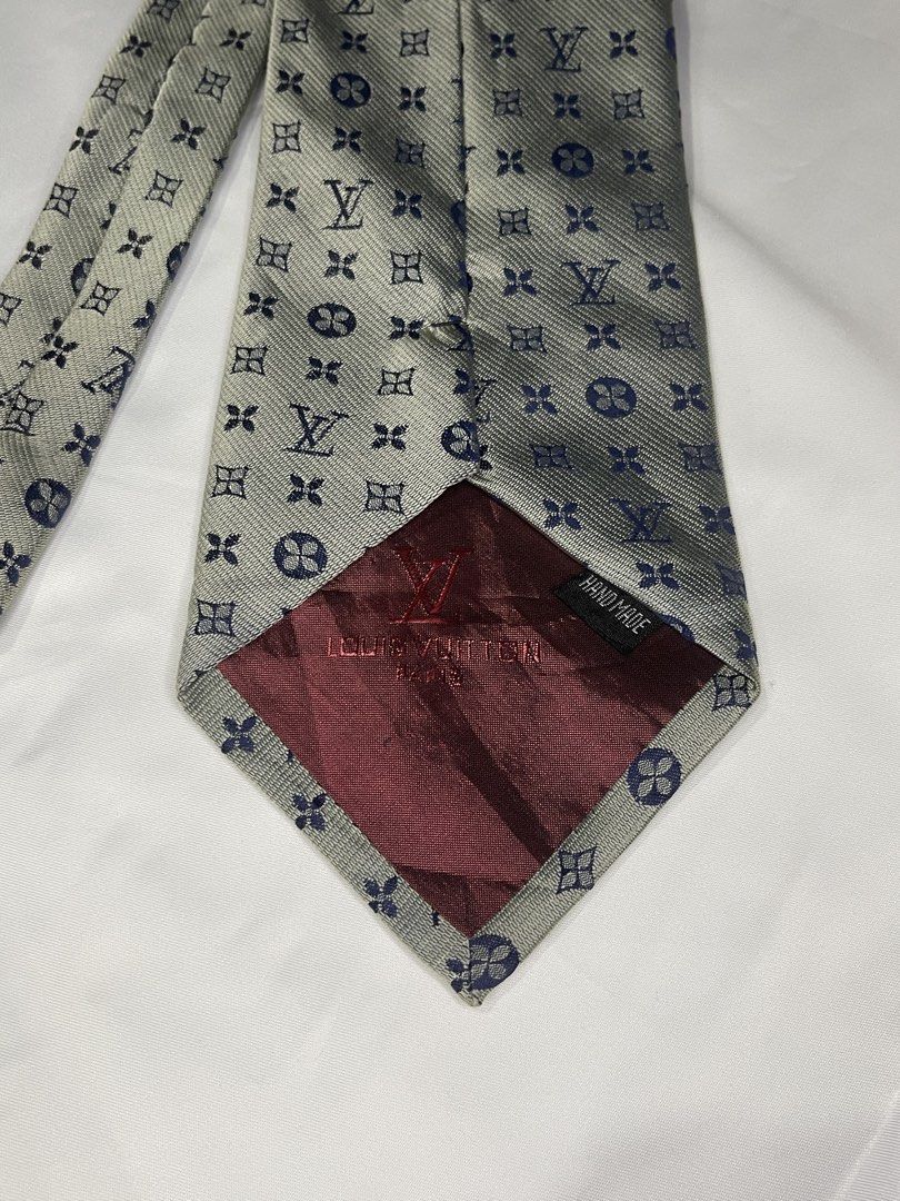 Louis Vuitton AOP Authentic Neckties (Category: Luxury Accessories) located in Santa Cruz. Submitted by hongkongmarketph (Listing ID 1437901184, Image 3). Description: Good as new Authentic .