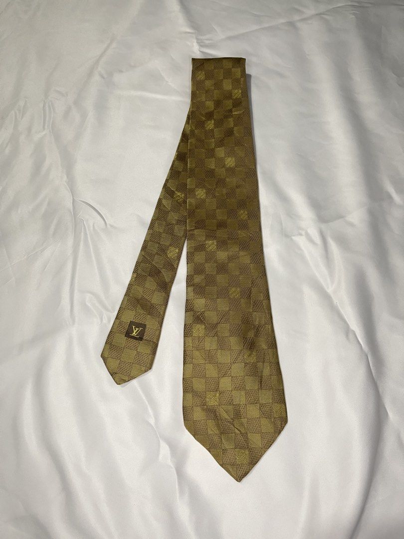 Louis Vuitton AOP Neckties (Category: Luxury Accessories) located in Santa Cruz. Submitted by hongkongmarketph (Listing ID 1437901548, Image 1). Description: Good as new Authentic.