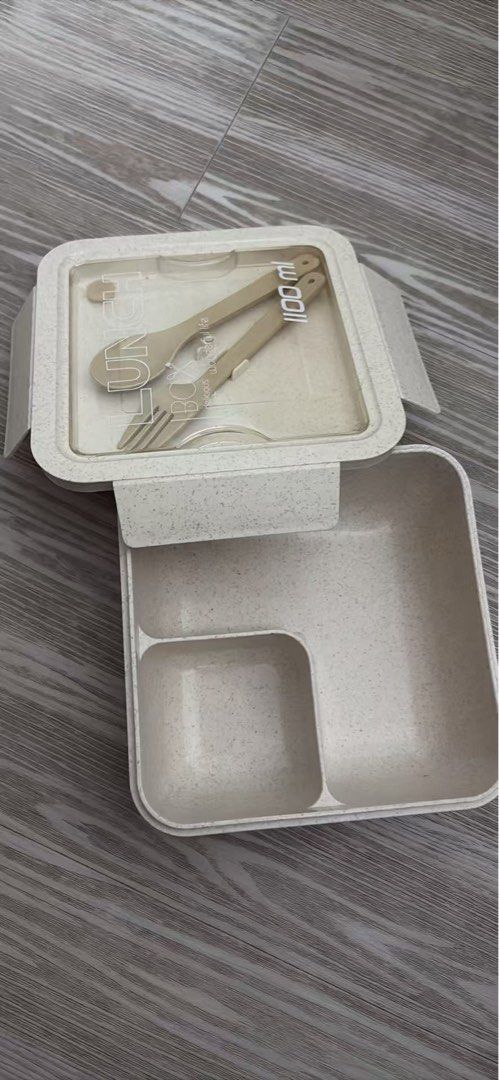 Lunch Boxes453957154348748801