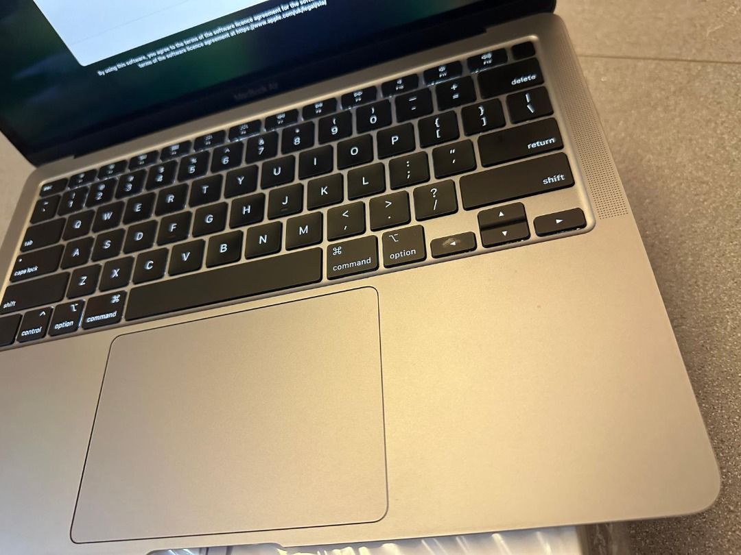 Macbook Air453638134285608964
