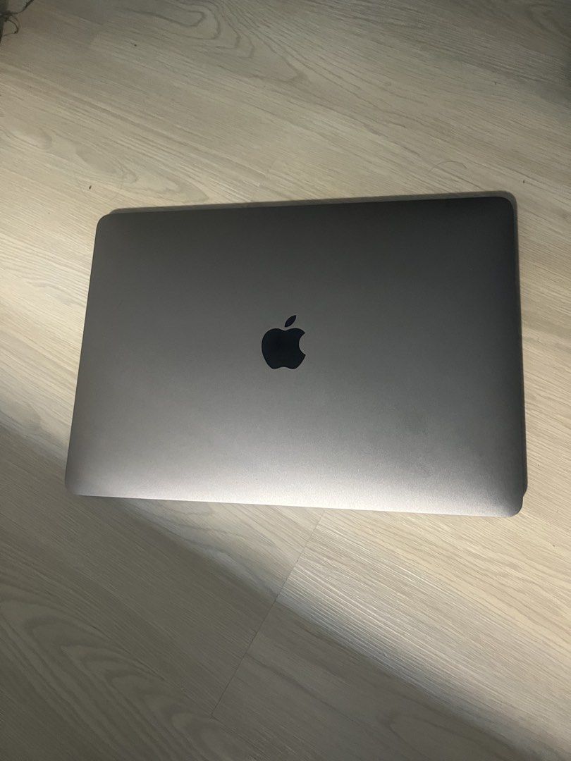 Macbook Air 2019 - Urgent Sale!