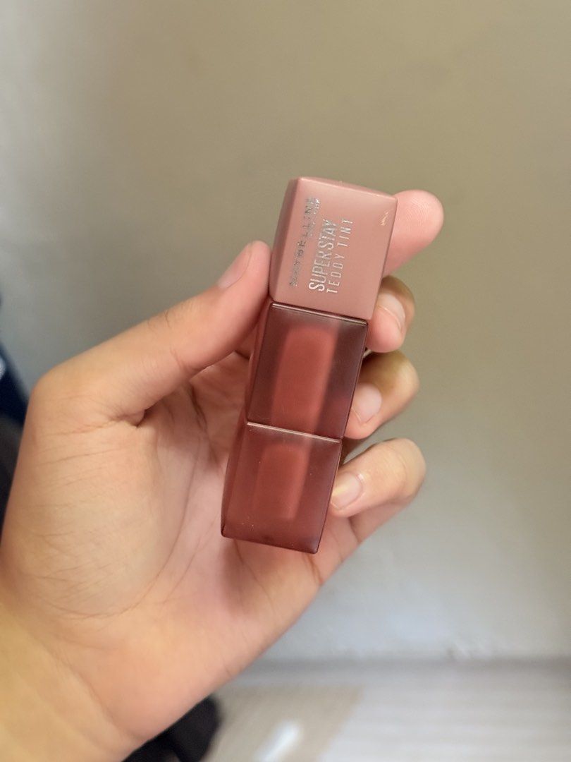 Maybelline Superstay Teddy Two Lipstick (Category: Makeup) located in San Miguel. Submitted by ace.pieces (Listing ID 1437845932, Image 1). Description: Maybelline Superstay Teddy Two lipstick in shade 95 Buffed Out..