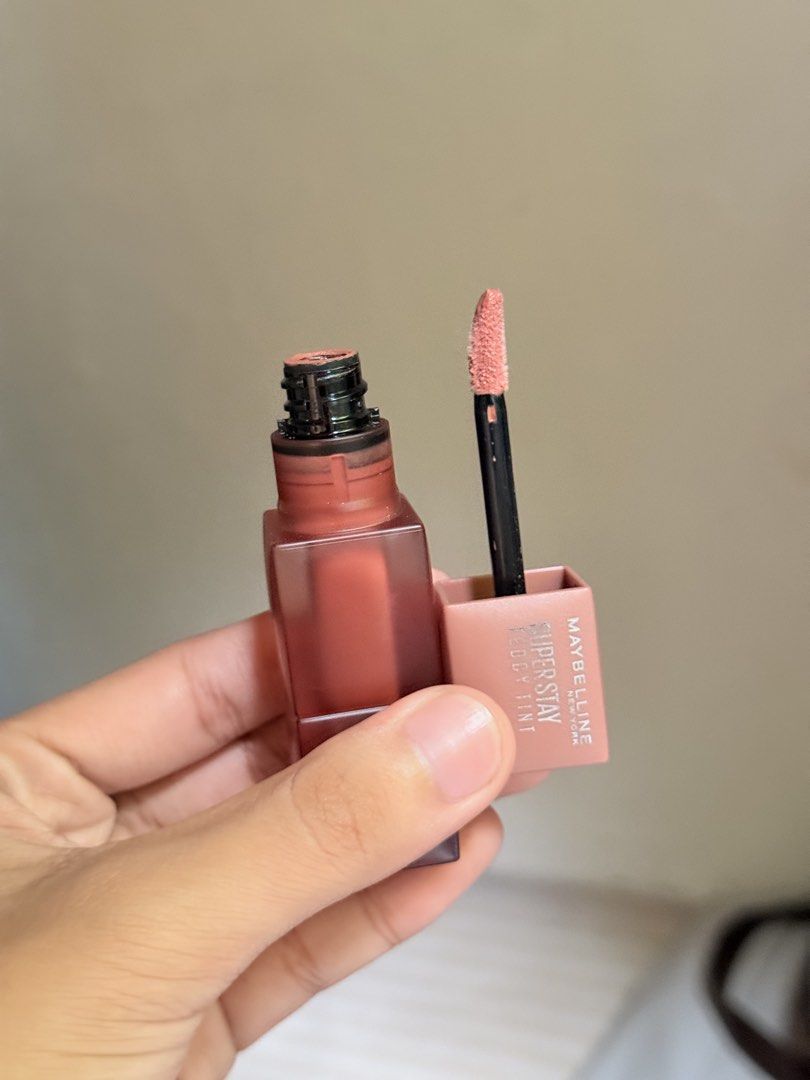 Maybelline Superstay Teddy Two Lipstick (Category: Makeup) located in San Miguel. Submitted by ace.pieces (Listing ID 1437845932, Image 3). Description: Maybelline Superstay Teddy Two lipstick in shade 95 Buffed Out..