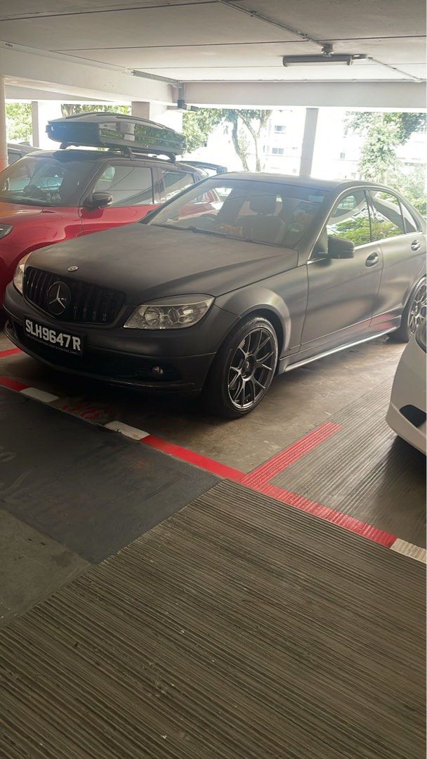 Mercedes-Benz C-Class Saloon C180 (A) (Category: Used Cars) located in Singapore. Submitted by lachkrish (Listing ID 1437826179, Image 1). Description: .