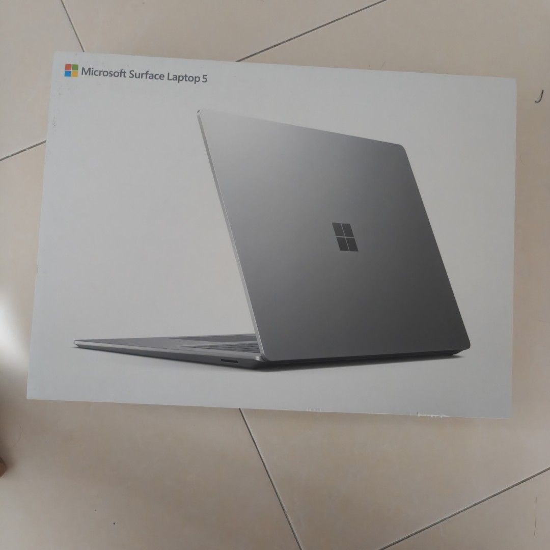 Microsoft Surface Laptop 5, 15" 256GB i7 8GB