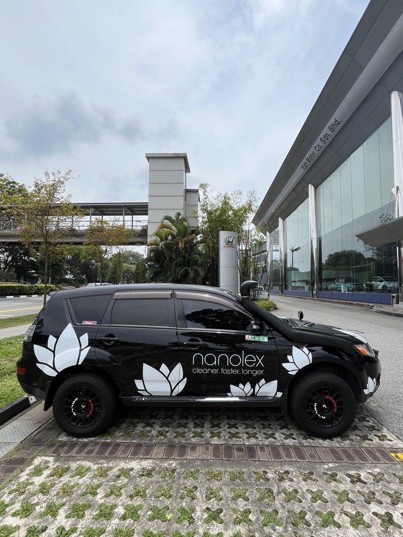 Mitsubishi Outlander 2.4 Mivec 4WD CVT Auto (Category: Used Cars) located in Singapore. Submitted by skyway888 (Listing ID 1437808446, Image 2). Description: 🚙 (NEGOTIABLE!) , FULL LOAN $13XX **LETTING GO CAUSE DOWNGRADE** Mitsubishi Outlander 2.4 MIVEC 4WD CVT Auto with Paddle Shifters (COE till Apr/29) Renewable unit. Well maintained and tastefully modified SUV, perfect for daily driving, road trips and light off-road adventures. Reliable 2.4L