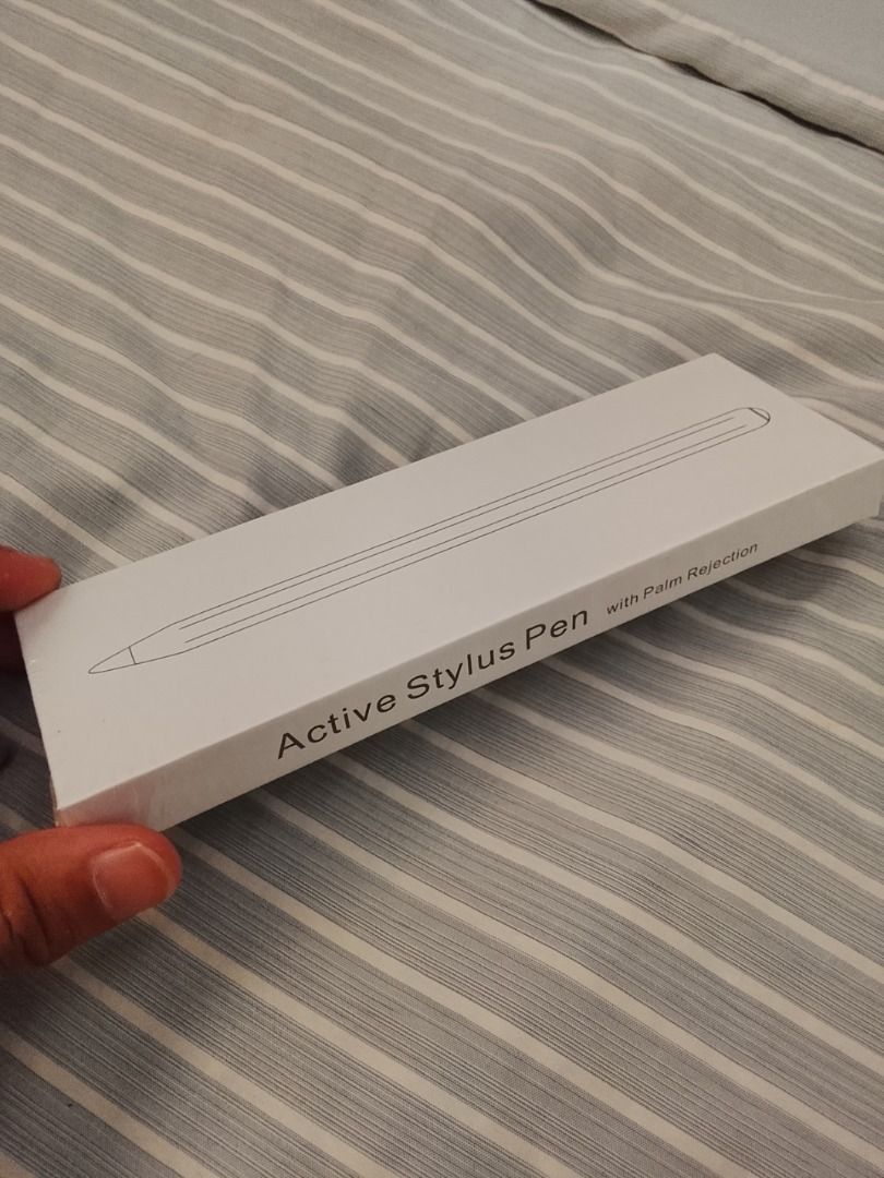 Moxbery iPad Pencil 2nd Gen White (Category: iPad) located in Manila. Submitted by benxnder72437 (Listing ID 1437931356, Image 2). Description: - Moxbery iPad Pencil 2nd Generation - Color: White - Features: - Palm Rejection - Magnetic Charging - Long Battery Life - Compatibility: iPad Mini, Air, and Pro models - Made in China.