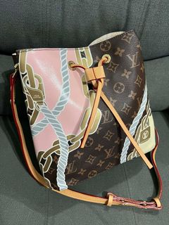 (Category: ) located in . Submitted by luxxechic (Listing ID 1417176539, Image 1). Description: .