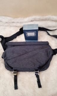 (Category: ) located in . Submitted by wkbrandedpreloved (Listing ID 1437760160, Image 1). Description: .