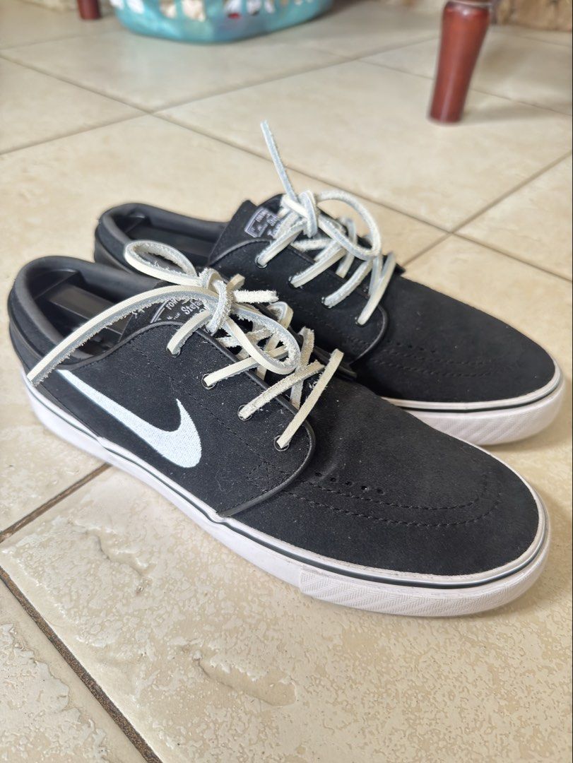 Nike SB Stefan Janoski OG+ Venom (Category: Sneakers) located in Manila. Submitted by neilorenz (Listing ID 1436457308, Image 1). Description: Rfs: Decluttering shoes Loc: Antipolo, Rizal Inclusions: Box and extra insole Shipping fee shouldered by buyer..