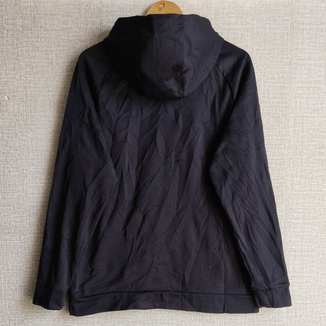 NIKE THERMA-FIT BLACK PULLOVER TRAINING HOODIE (Category: Coats, Jackets and Outerwear) located in Baliuag. Submitted by adettethrft. (Listing ID 1437771962, Image 2). Description: ✓Likenew ✓No issue How to order? ••Offer our indicated price and send us your details to process your order..