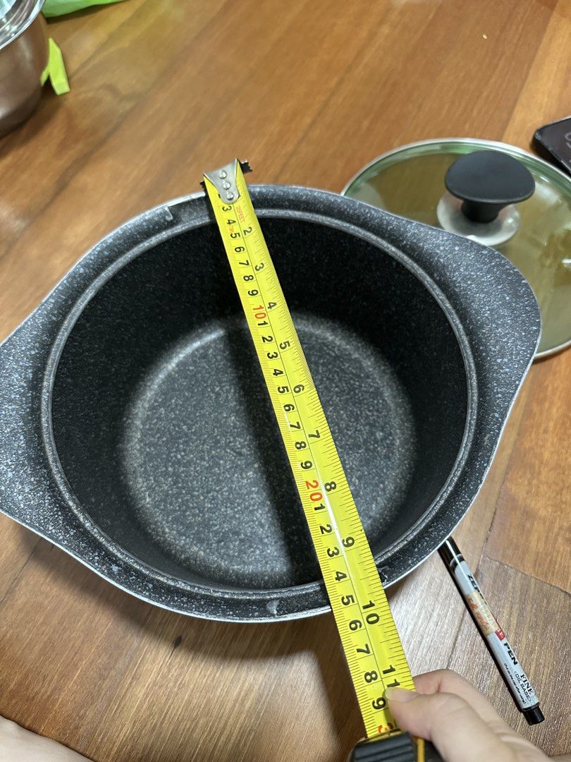 Non-Stick Pot with Glass Lid453959739099074561