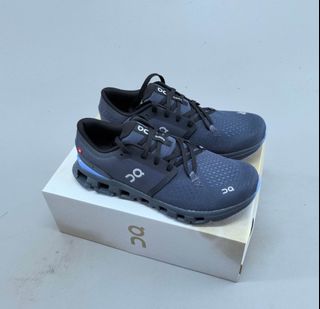 (Category: ) located in . Submitted by khai.uasneakers (Listing ID 1437911236, Image 1). Description: .
