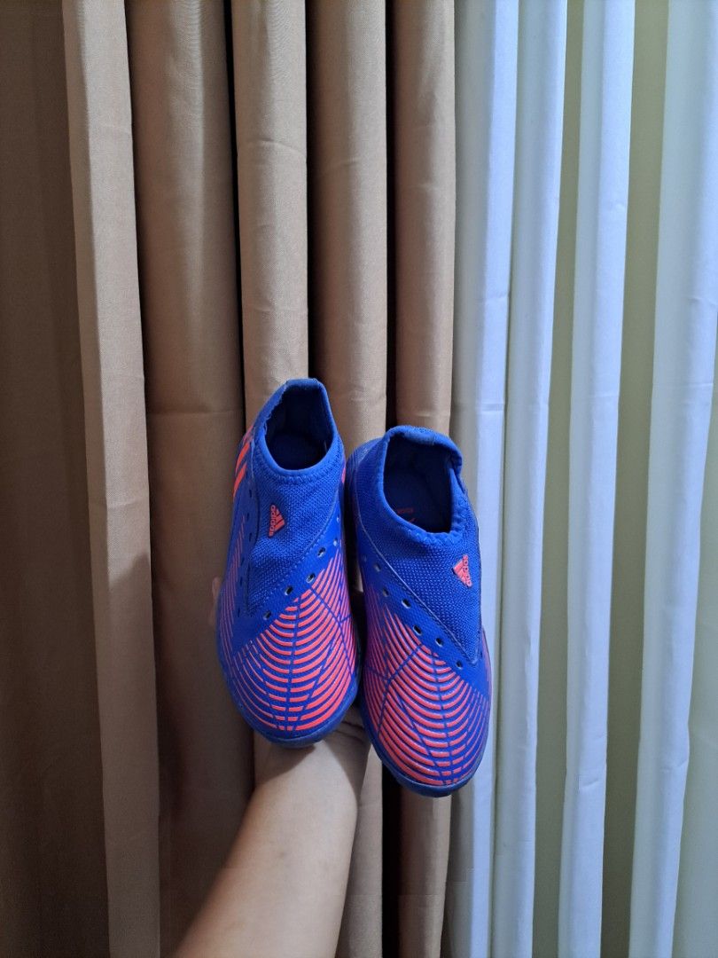 Original football adidass (Category: Babies & Kids Fashion) located in Quezon City. Submitted by kimlynandaya (Listing ID 1437848898, Image 2). Description: 1st:us11k/uk10½k/fr 38½/17cm price:649 2nd:us12k/uk11½k/fr30/18cm price:649 3rd:us13k/12½k/fr31/19cm price:649 4th:us2/uk1½/fr33½/20cm price:549 5ft:us2½/uk2/fr34/21cm price:649 6th:us13k/uk12½k/fr31/19cm price:649 7th:us2½/uk2/fr34/21cm price:649 8th:us3/uk½/fr35/21.5cm price:649.