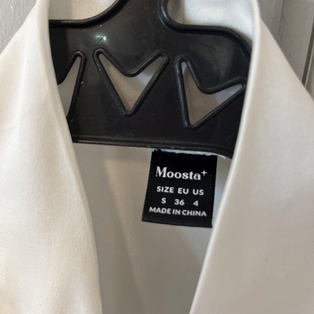 Overlap White Sleeveless Top | pinterest y2k (Category: Sleeveless) located in Caloocan City. Submitted by stargy4l (Listing ID 1437936481, Image 3). Description: - Moosta+ white sleeveless top - Wrap design - Size S (EU US 36/4) - Made in China - Smooth, silky texture - Dress up or down.