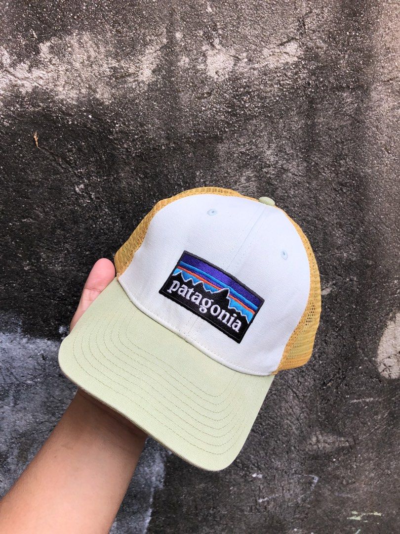 PATAGONIA P-6 LOGO TRUCKER HAT (Category: Caps & Hats) located in Manila. Submitted by triptothrift7 (Listing ID 1437915929, Image 2). Description: direct message / add me on facebook if you are interested sa item PATAGONIA P-6 LOGO TRUCKER HAT for only 700 adult size no issue need wash only excellent condition color rate 9/10 authentic legit mode of payment gcash or palawan location Biñan laguna.