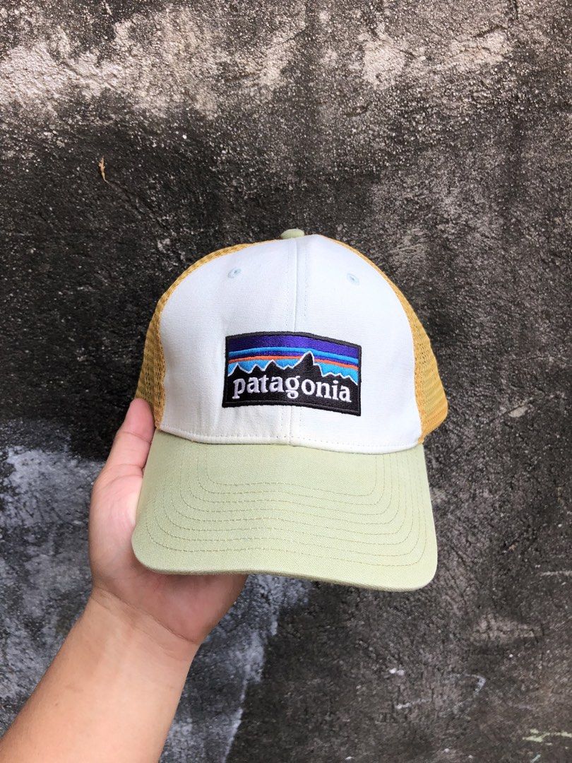 PATAGONIA P-6 LOGO TRUCKER HAT (Category: Caps & Hats) located in Manila. Submitted by triptothrift7 (Listing ID 1437915929, Image 1). Description: direct message / add me on facebook if you are interested sa item PATAGONIA P-6 LOGO TRUCKER HAT for only 700 adult size no issue need wash only excellent condition color rate 9/10 authentic legit mode of payment gcash or palawan location Biñan laguna.