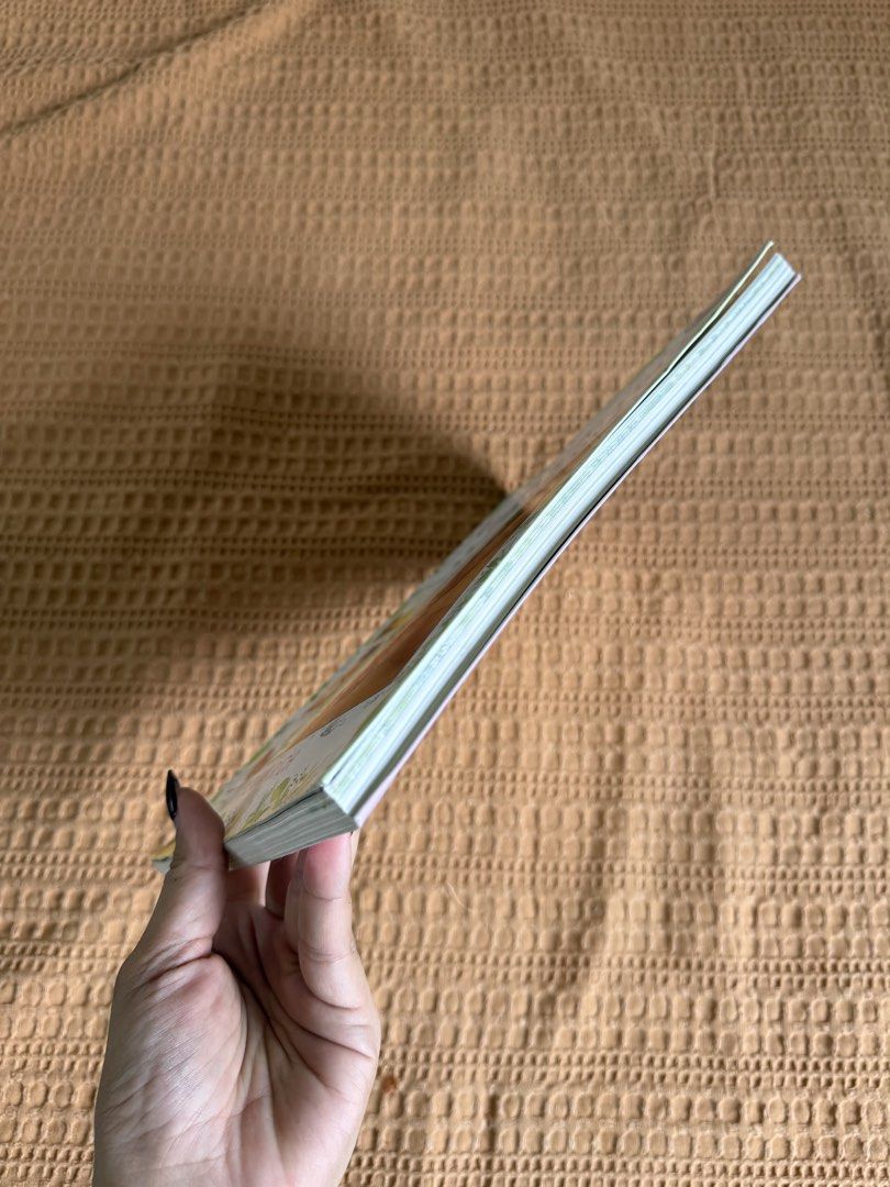 Practical Aromatherapy / Massage / Relaxing / Essential Oils / Guide / Reference Books / therapy Educational (Category: Textbooks) located in Orani. Submitted by dohertytt (Listing ID 1437781775, Image 3). Description: .