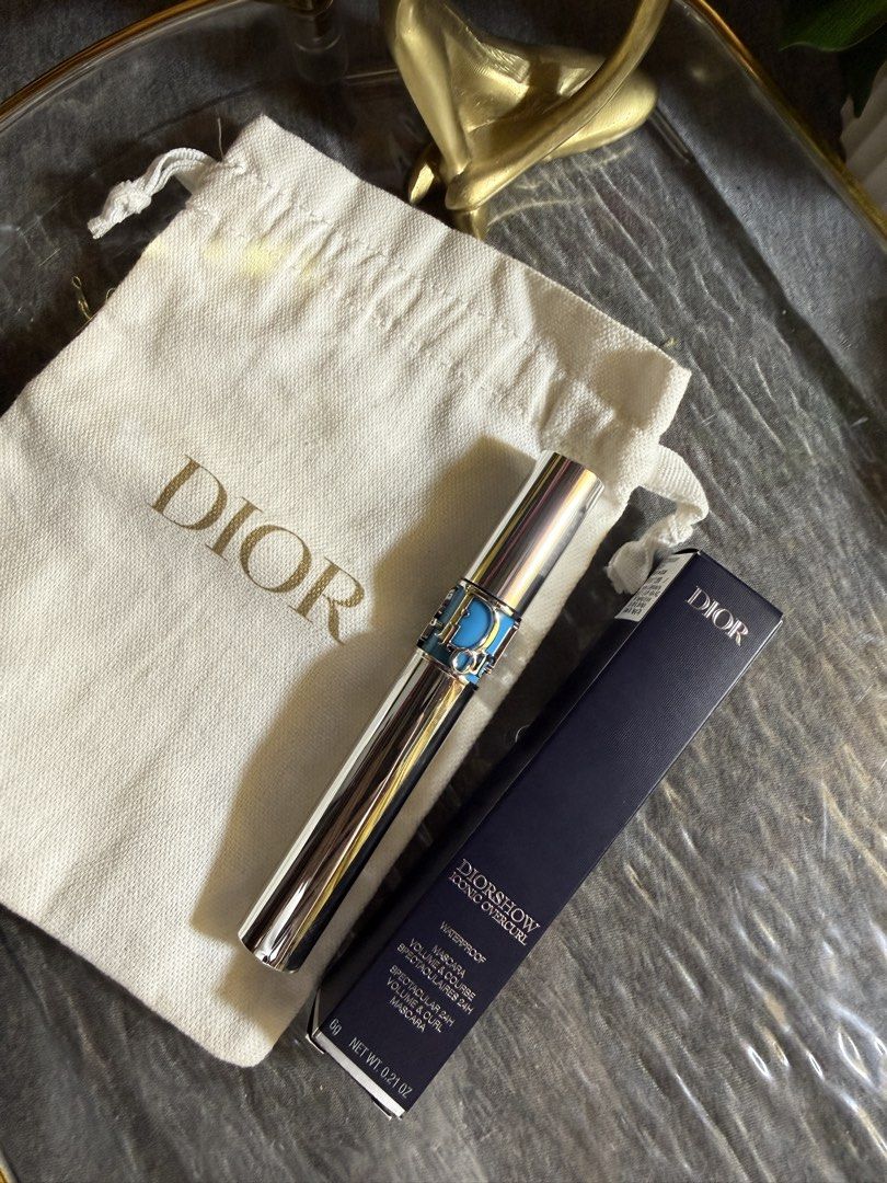 Preloved authentic Dior mascara (Category: Makeup) located in Rizal. Submitted by jayolts (Listing ID 1437931064, Image 1). Description: Authentic Dior mascara waterproof Bought @dior beauty podium Used twice lang din ambilis nya matuyo once binuksan mo. Opt to cluster lashes na so I don’t need this. Recent ko lang nabili din talaga madami pang laman. Will include the paper bag also plus free sf via Jnt.