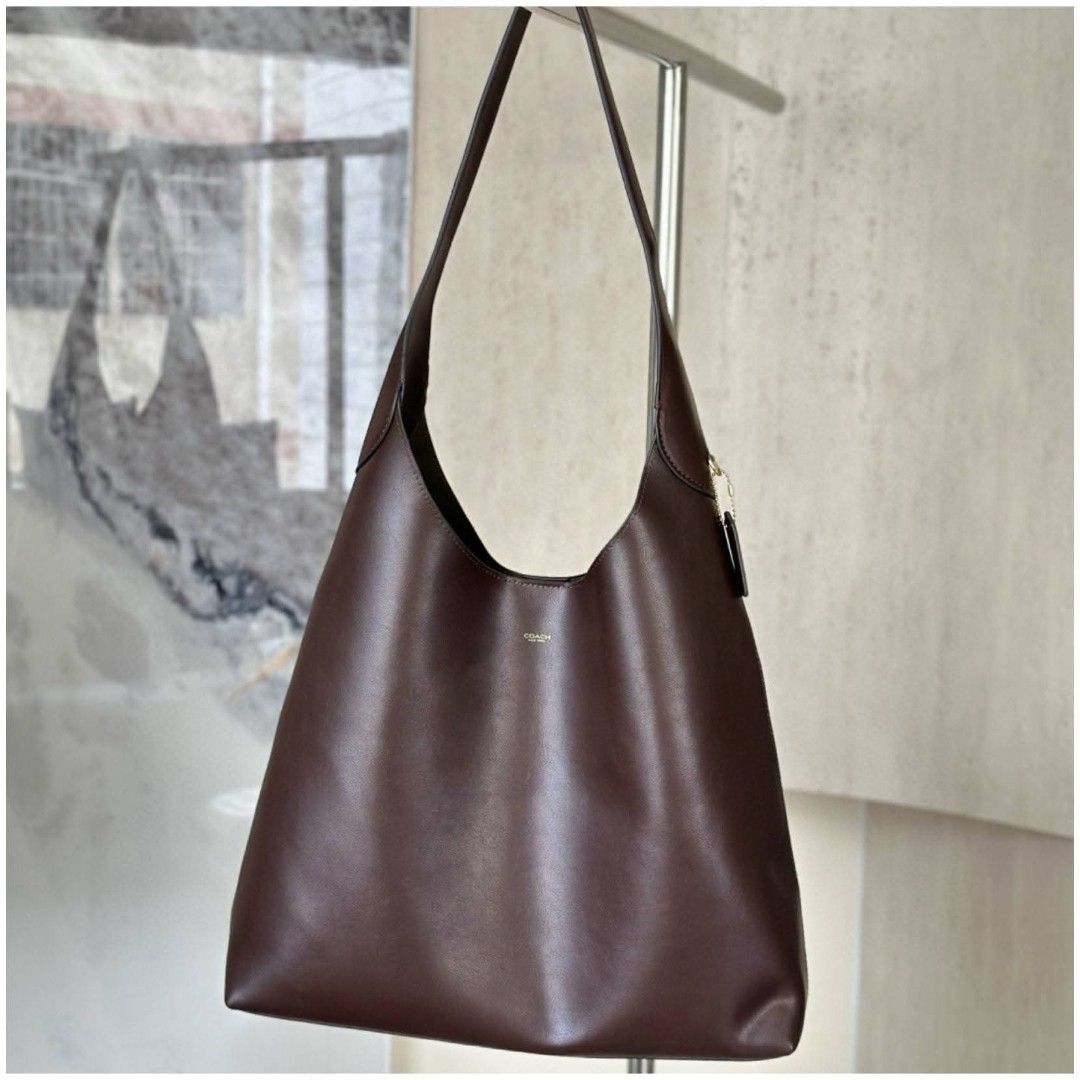 PRE-ORDER Coach Brooklyn Shoulder Bag 39 (Category: Luxury Bags & Wallets) located in Las Pinas. Submitted by g1rlboss.mnl.ph (Listing ID 1437877878, Image 3). Description: 📌50% 𝒅𝒐𝒘𝒏𝒑𝒂𝒚𝒎𝒆𝒏𝒕 required to process order ✅️ACTUAL PHOTOS POSTED 📌PAY FIRST BEFORE SHIPPING ❌️NO PICKUP/MEETUP 🚫IF IN DOUBT, DON'T BUY INCLUSION/S: Dust bag Paper bag.