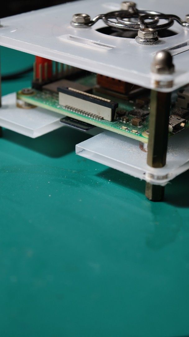 Raspberry Pi 3B+  Case with Fan453907094805555202
