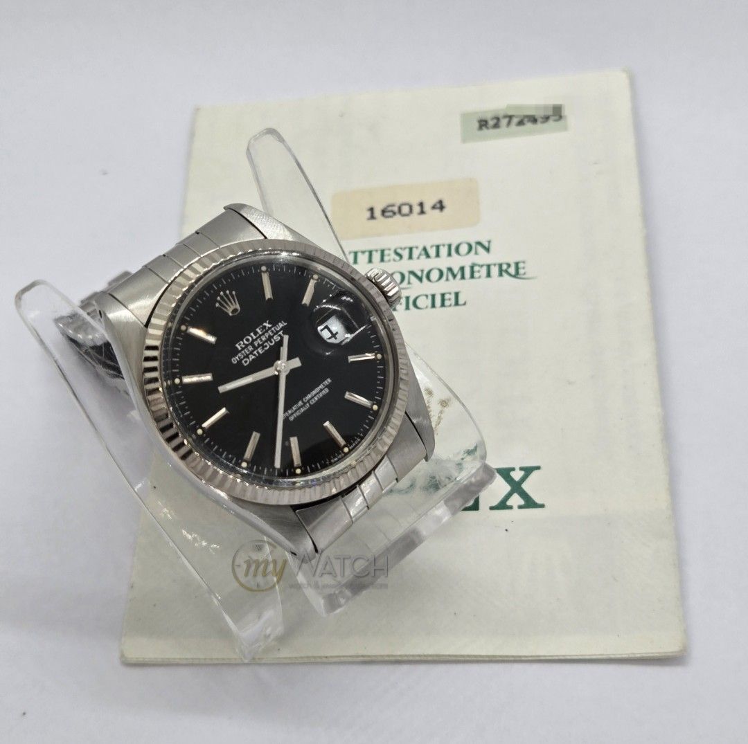 Rolex 16014 黑面鋼王 DateJust 有紙 （分類：手錶）位於 Hong Kong。 由 mywatch_hk 提交（商品編號 1437796910，圖片 3）。簡介： 品牌：Rolex 型號：16014 黑面鋼王 DateJust 有紙 材質：鋼 二手/全新：二手 序號：R2xxxxx 證書：有，1988年 錶殼直徑：36mm 帶格：18 本店貨號：O790 FPS / 現金價💵：$37800 實體店交收 💳支持其他支付方式，如Visa / Master / 銀聯等，歡迎查詢問價 ‼如需預留手錶，必須落訂作實，逾期未能完成交易，訂金不予退回 ✨✨✨✨✨✨ 🈶 本店持有效香港商業登記 🅱️ 貴金屬及寶石交易商B類（註冊人：天時鐘錶／註冊號碼：B-B-23-10-01721） ✅ 保證所有貨品均為原裝正貨 🉐 購買可享三個月機芯保用 ✨ ✨ ✨ ✨ ✨ ✨ 🧳 天時鐘錶 🕙 營業時間12:00-19:30 🛤地址：香港旺角彌敦道582-592號信和中心地下G3