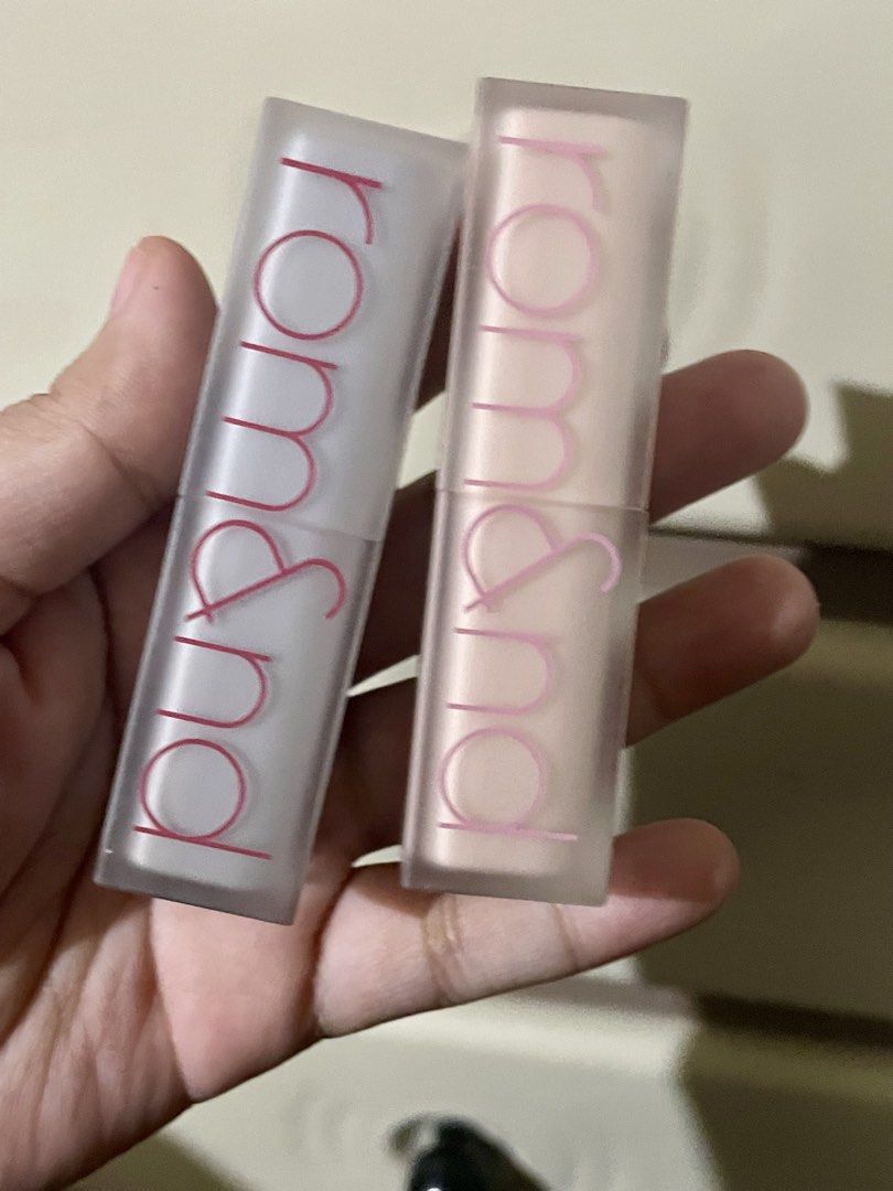 Romand Zero Matte Lipstick Bundle Makeup Set (Category: Makeup) located in Rizal. Submitted by frenchbilingual-declutters (Listing ID 1437908233, Image 3). Description: 200 each get both for 375 both used around 3x RFS not my best shade.