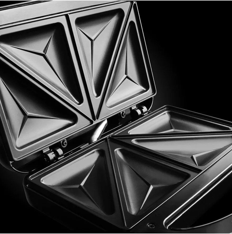 Russell Hobbs Deep Fill Sandwich Maker (Category: Other Kitchen Appliances) located in Taguig. Submitted by onlyrovzky (Listing ID 1437811325, Image 3). Description: Features: 760W Deep Fill Sandwich Plate Stainless Steel Finish Power Indicator Vertical Storage with Cord Wrap Original Price (Abenson): ₱2,595 MOP: GCash / BDO Location: Taguig City RFS: No longer needed, selling for super low price. Feel free to negotiate!.