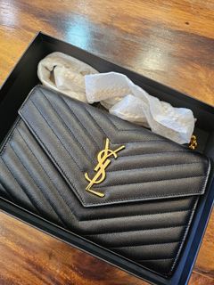 (Category: ) located in . Submitted by secret_closets (Listing ID 1437868320, Image 1). Description: .