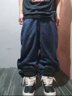(Category: ) located in . Submitted by margiela (Listing ID 1437885858, Image 1). Description: .