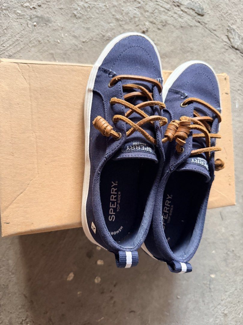 Sperry Crest Vibe Women (Category: Sneakers) located in Antipolo. Submitted by girlshopper_03 (Listing ID 1437810776, Image 2). Description: US 6.5.