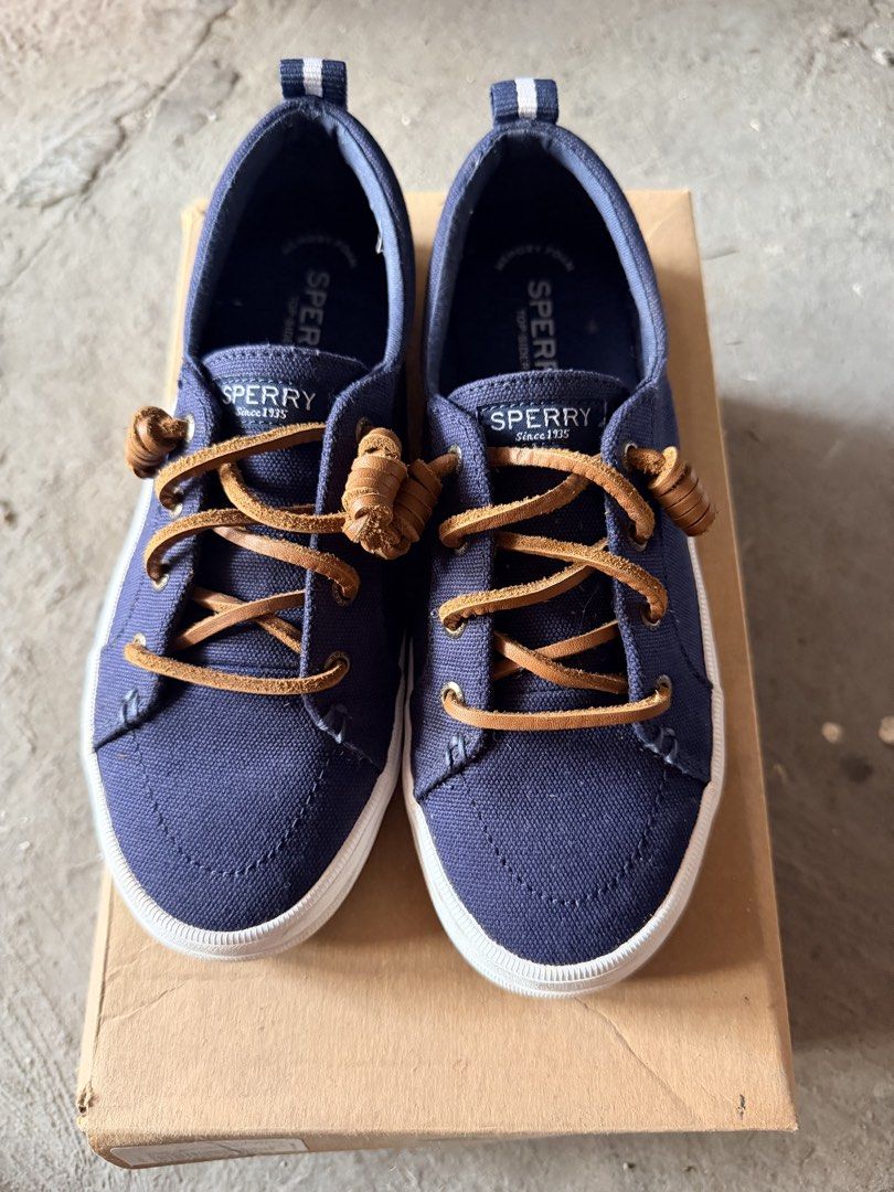 Sperry Crest Vibe Women (Category: Sneakers) located in Antipolo. Submitted by girlshopper_03 (Listing ID 1437810776, Image 1). Description: US 6.5.