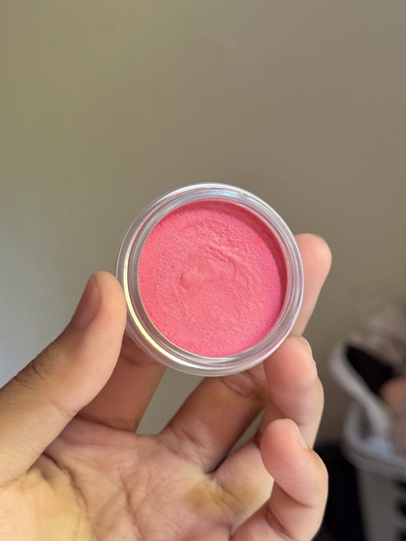 Strokes Crush Blush - So Fab (Category: Makeup) located in San Miguel. Submitted by ace.pieces (Listing ID 1437843083, Image 3). Description: - Strokes Crush Blush in So Fab shade - Lightly used.
