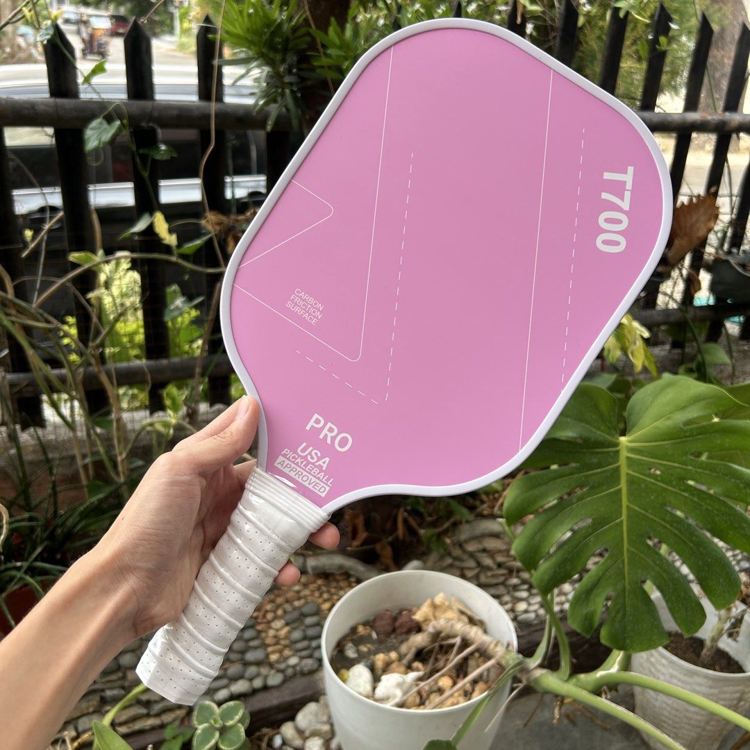 T700 Carbon Fiber Pickleball Paddle (Category: Racket and Ball Sports) located in Cavite. Submitted by _schmyla (Listing ID 1437814865, Image 3). Description: - T700 Carbon Fiber Pickleball Paddle - PRO USA Pickleball Approved - Available Colors: Black & Pink - Comfortable Grip for Enhanced Play - Ideal for Casual & Competitive Players.