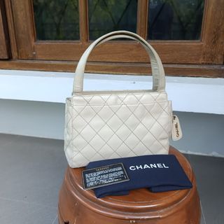 (Kategori: ) berada di . Dikirim oleh declutterbyprincess (ID iklan 1437847830, Gambar 1). Deskripsi: .
