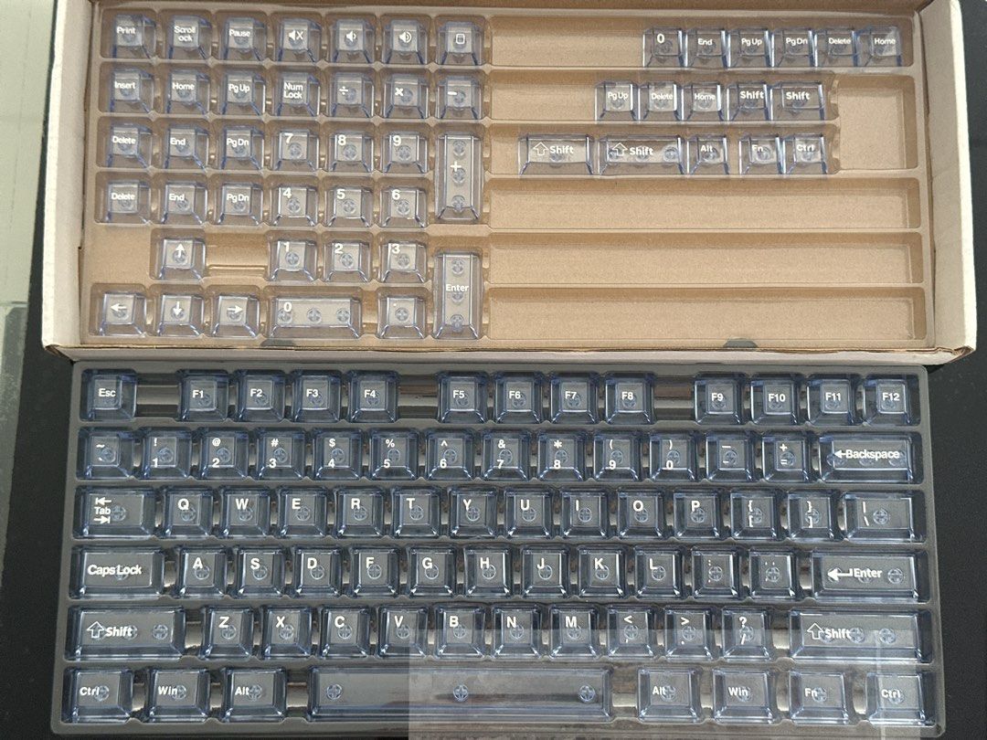 Transparent Keycaps Set Light Blue454013257347901440