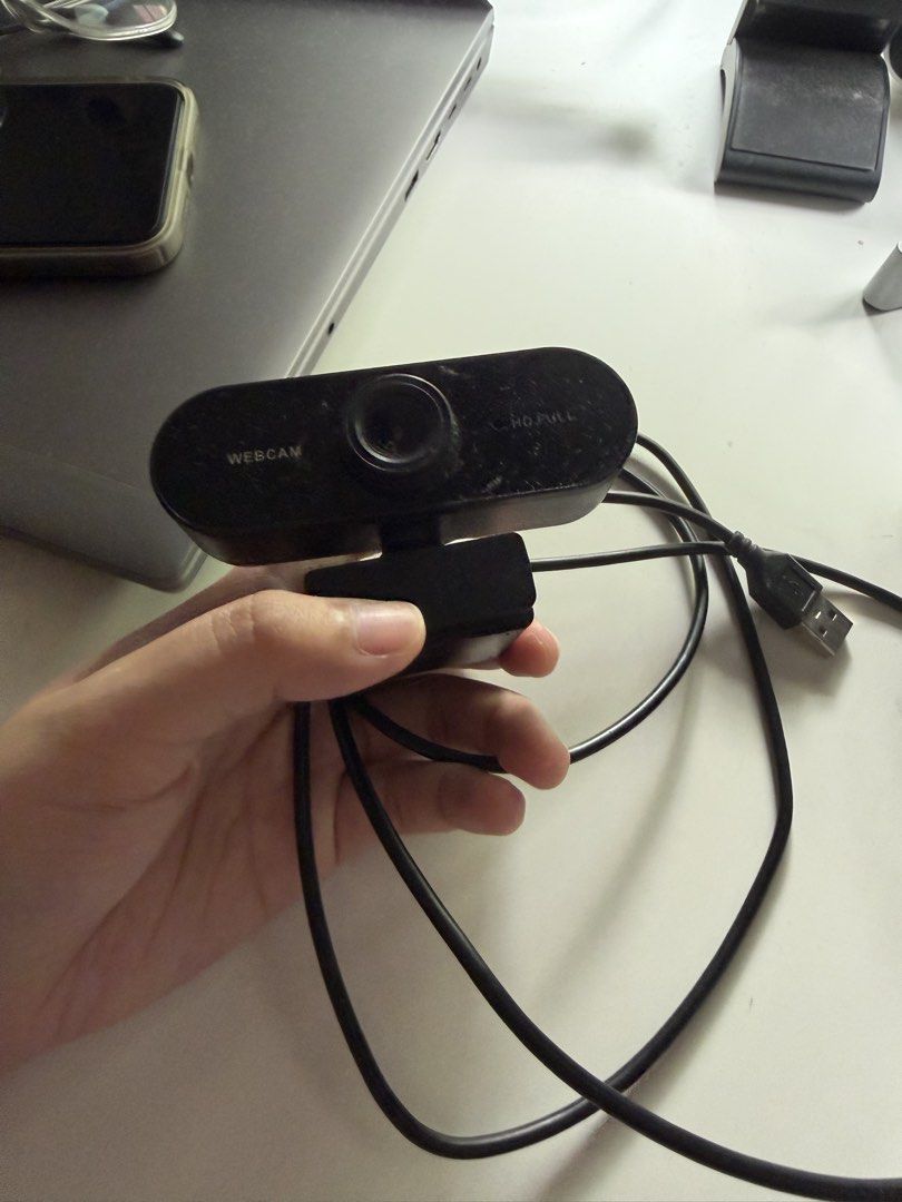 USB 1080P WEBCAM FULLHD (Category: Webcams) located in Manila. Submitted by onlyccabello (Listing ID 1437789794, Image 1). Description: used 1080p webcam minsan nag-ddisconnect na, pero working padin naman napagtiisan ng 4 years for work meetings rfs need funds.