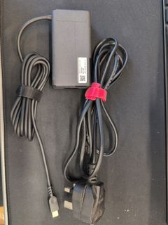 USB-C Laptop Charger459870081133455360