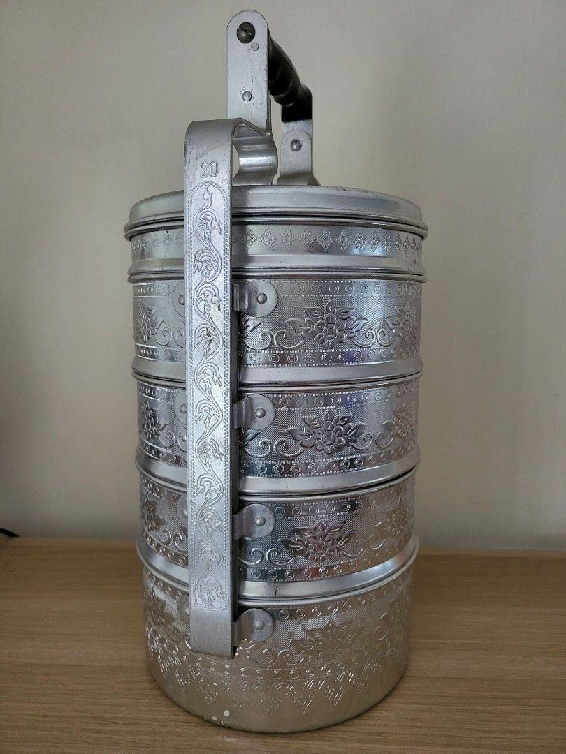 Vintage Food Carrier453718924487577600