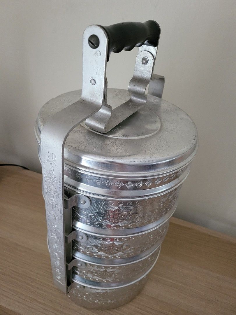 Vintage Food Carrier453718924487577601