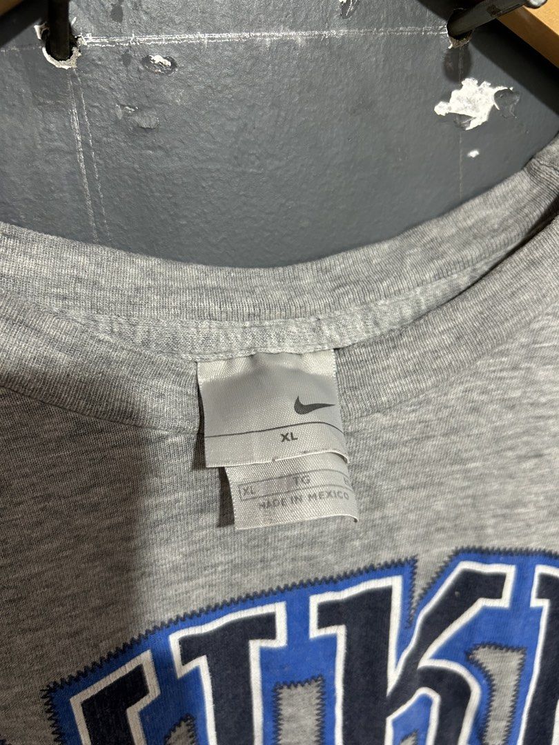 Vintage Nike Spellout Shirt (Category: Tshirts & Polo Shirts ) located in Tarlac. Submitted by nothingbutlesthrift (Listing ID 1437936023, Image 2). Description: Stains, cracks ₱250 XL.